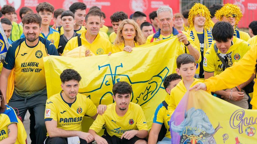 Vídeo | La afición del Villarreal sueña con la Champions en Girona