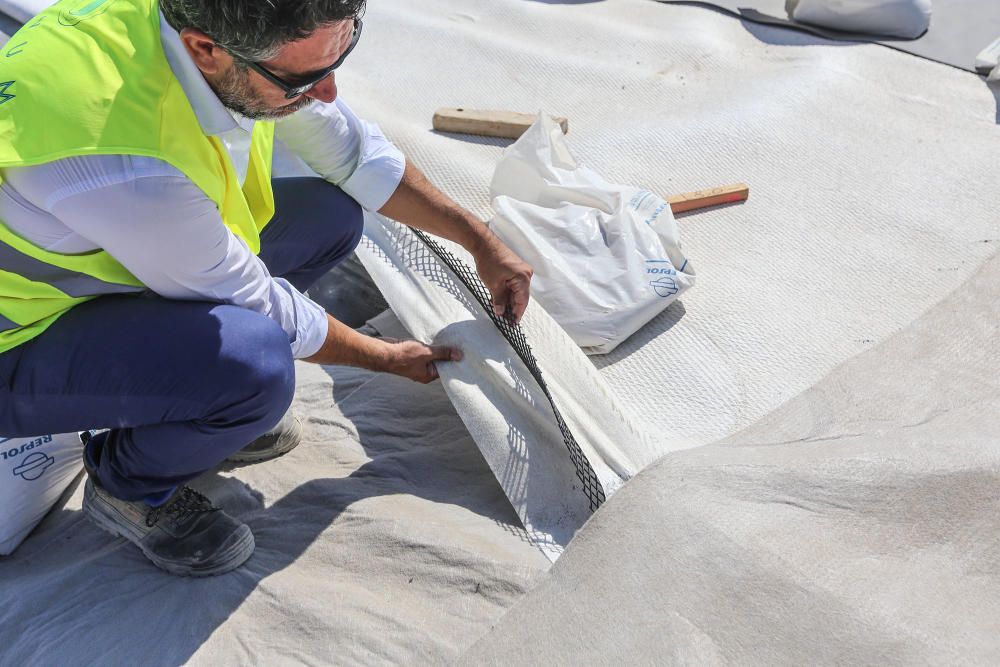 Construcción de una gran balsa en Albatera