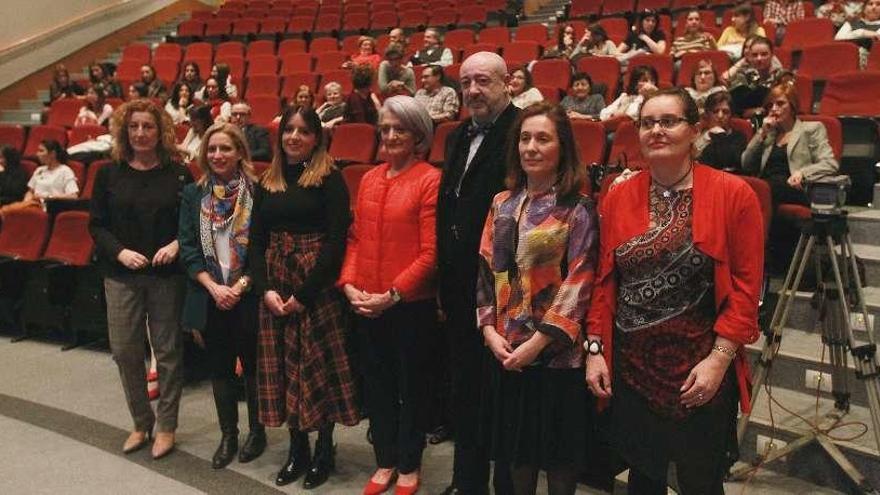 La sesión de la Academia de Enfermería de Galicia se celebró en el campus. // Iñaki Osorio