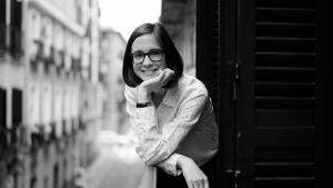 La escritora y periodista Inés Martín Rodrigo, retratada en su domicilio.