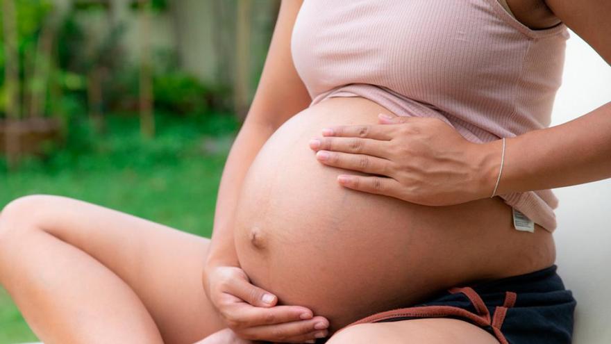 Apuñalan a una mujer embarazada