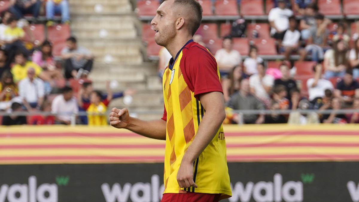 Gerard Deulofeu celebra un gol contra Jamaica en el darrer amistós de Catalunya a Montilivi
