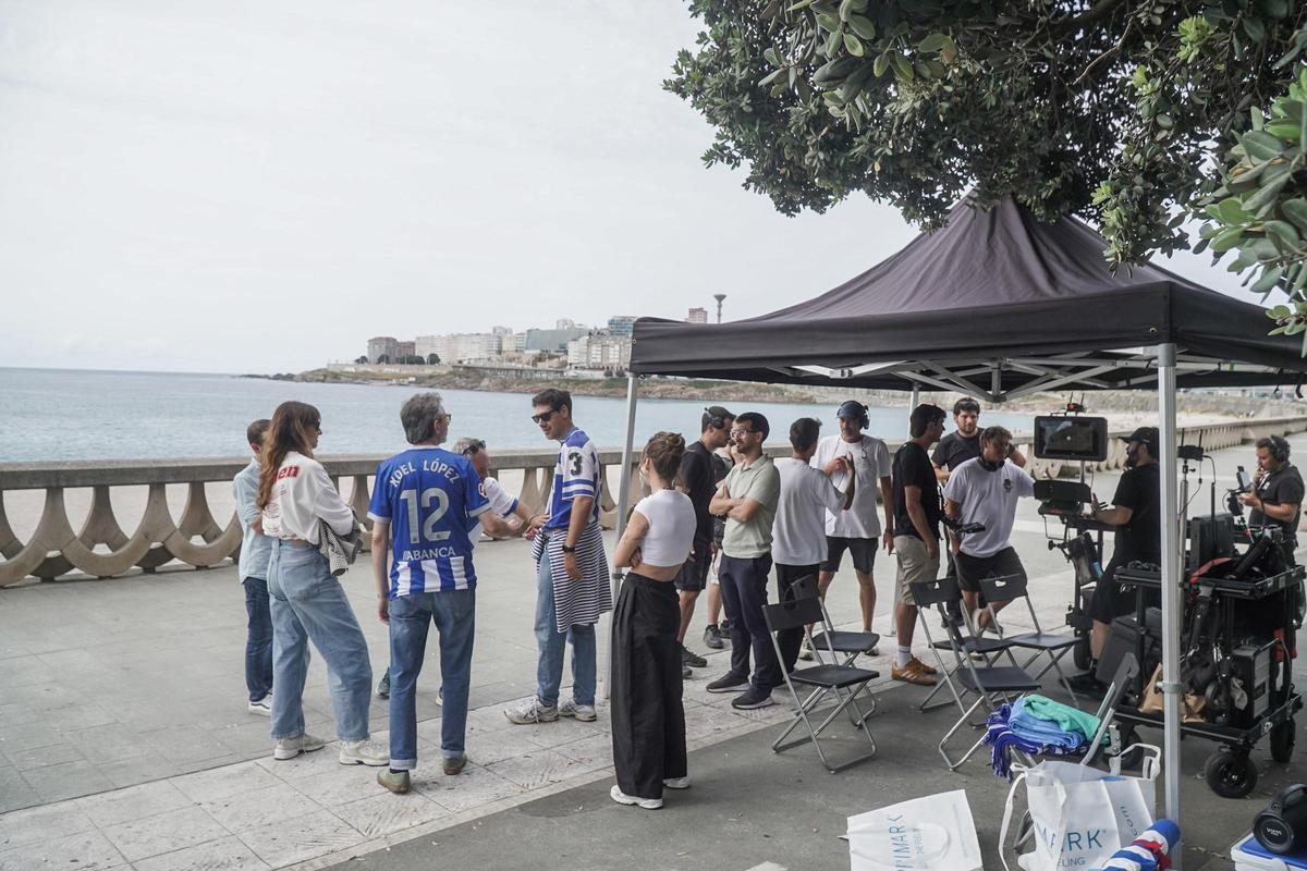 Rodaje del videoclip del himno del Deportivo en el paseo marítimo