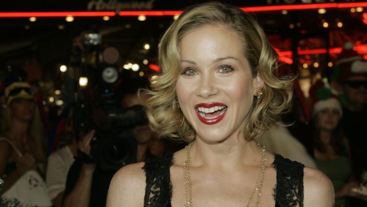 Christina Applegate anuncia que es retira per culpa d’una malaltia degenerativa Christina Applegate anuncia que es retira per culpa d’una malaltia degenerativa