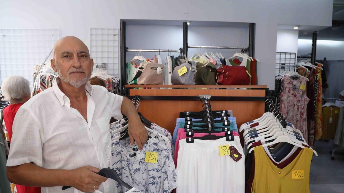 El emblemático comercio La Costa Azul de Málaga baja la persiana tras 26 años