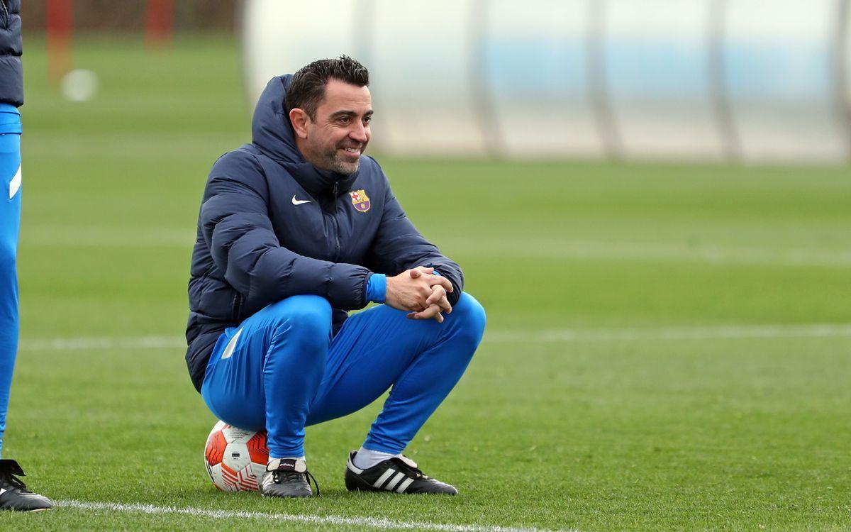 Xavi, en el entrenamiento del Barça en la ciudad deportiva previo al estreno en la Europa League.