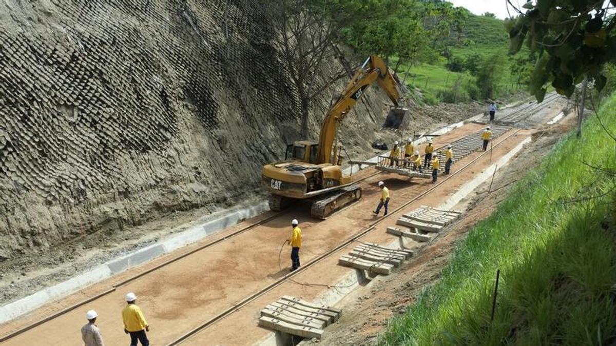 Una obra ferroviària del grup gironí Rubau, en una imatge d'arxiu.