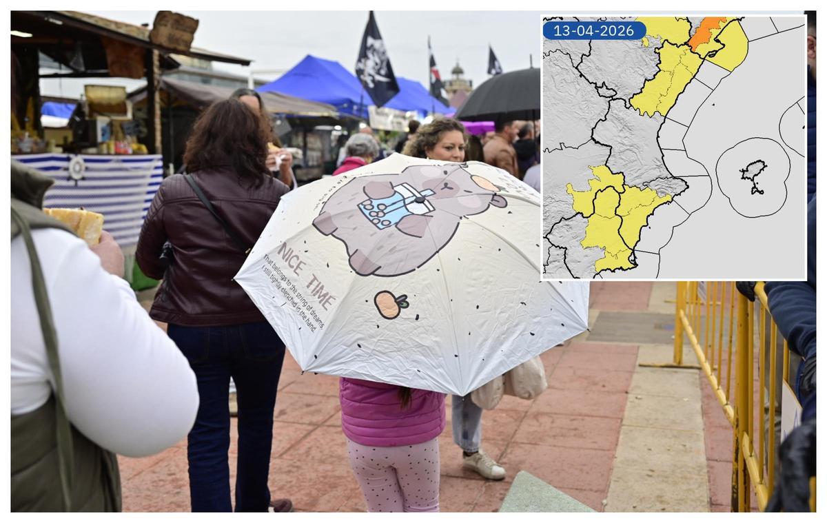 Imagen de paraguas este domingo en Escala Castelló, con los avisos de Aemet para este lunes en la provincia.