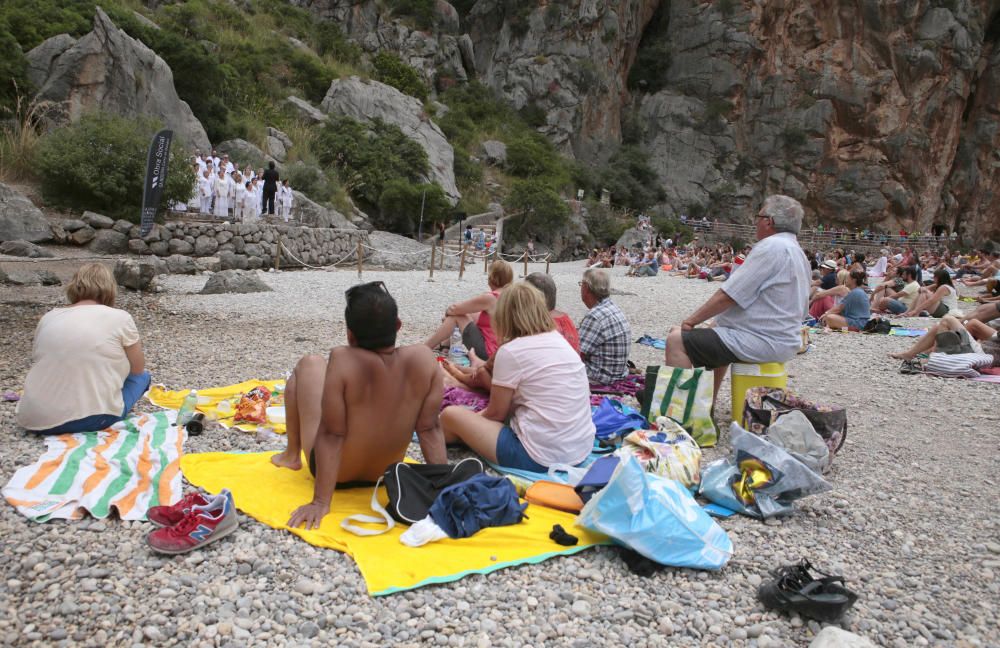 Konzert im Torrent de Pareis: Chorklänge in der Felsenschlucht