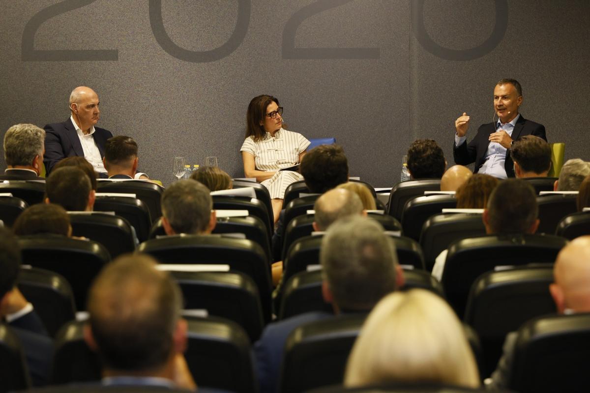 Francisco Uría y Pancho García Almenta protagonizaron la mesa redonda sobre geoestrategia