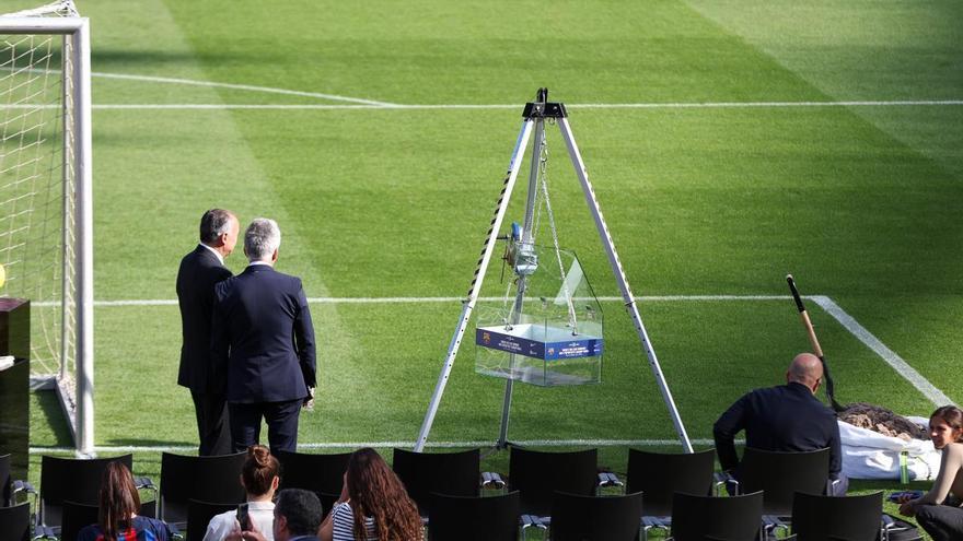 Laporta, tras colocar la primera piedra del futuro Camp Nou: &quot;Volveremos con más fuerza que nunca&quot;