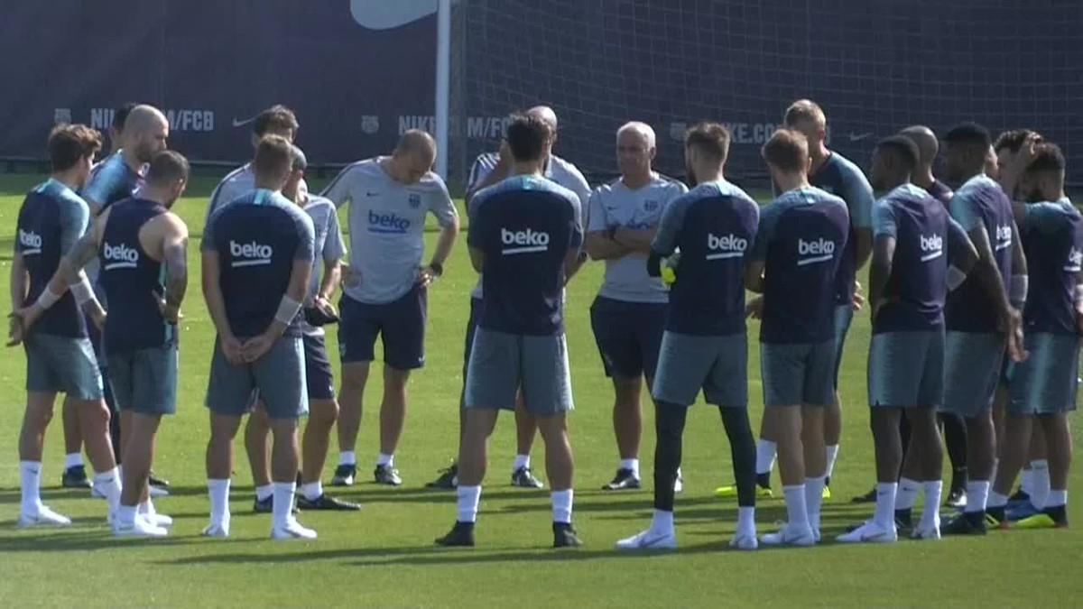 La plantilla del Barcelona ha iniciado hoy la actividad en el campo de entrenamiento de cara a la pretemporada 2018-19.