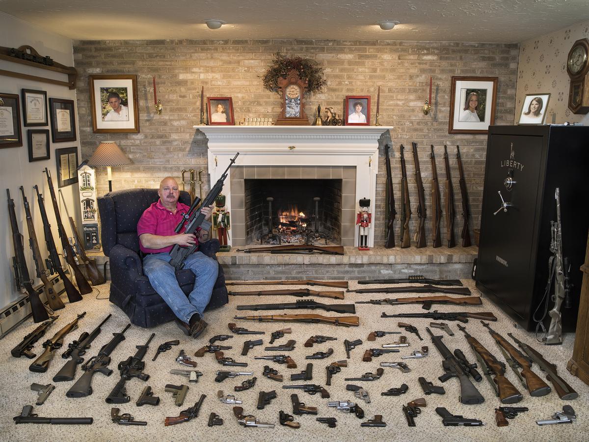 Stephen F. Wagner (66)  en su casa de Pensilvania. Reportaje sobre el uso privado de las armas en Estados Unidos.
