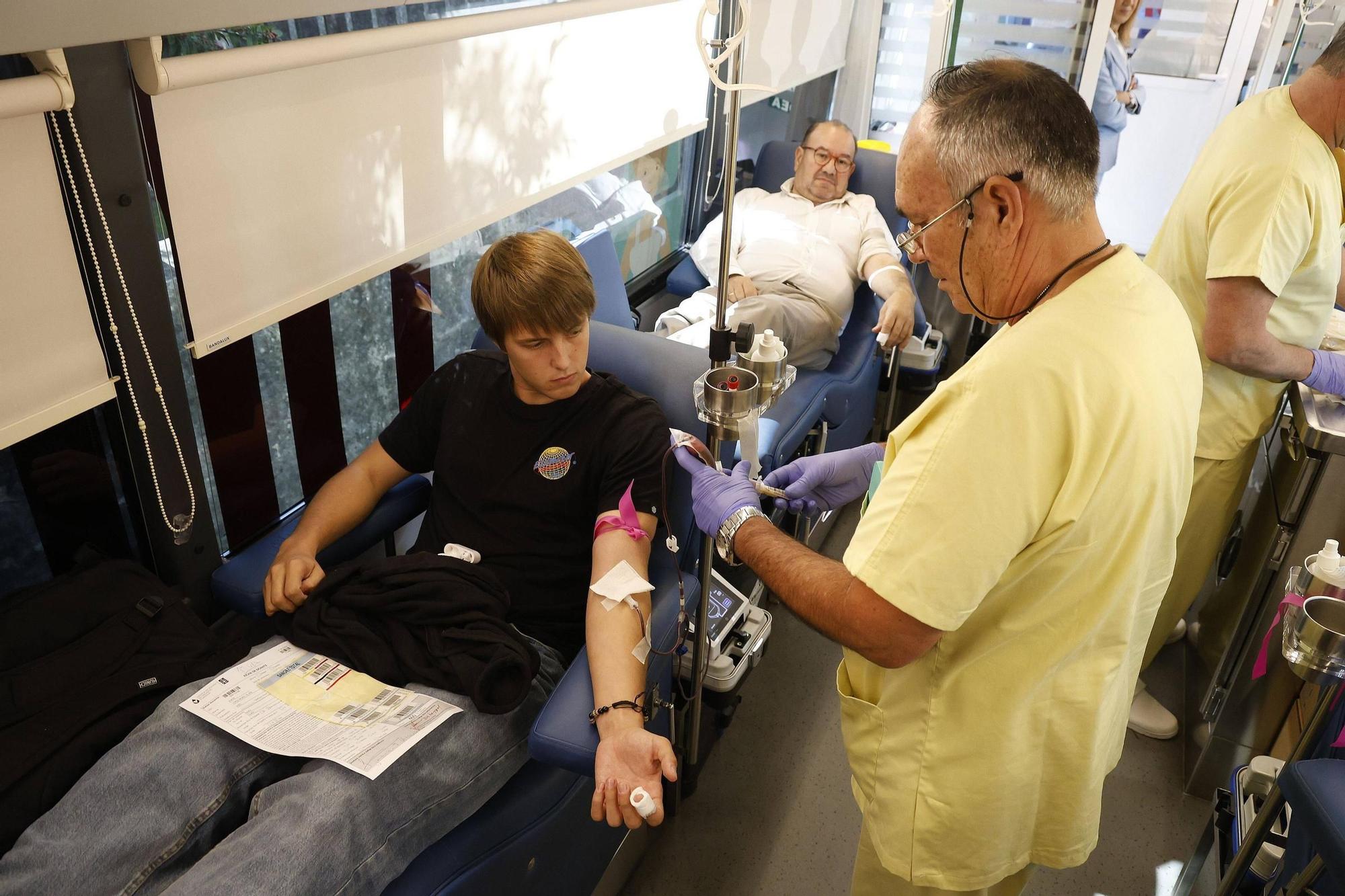 A USC inaugura a nova campaña de doazón de sangue das universidades galegas