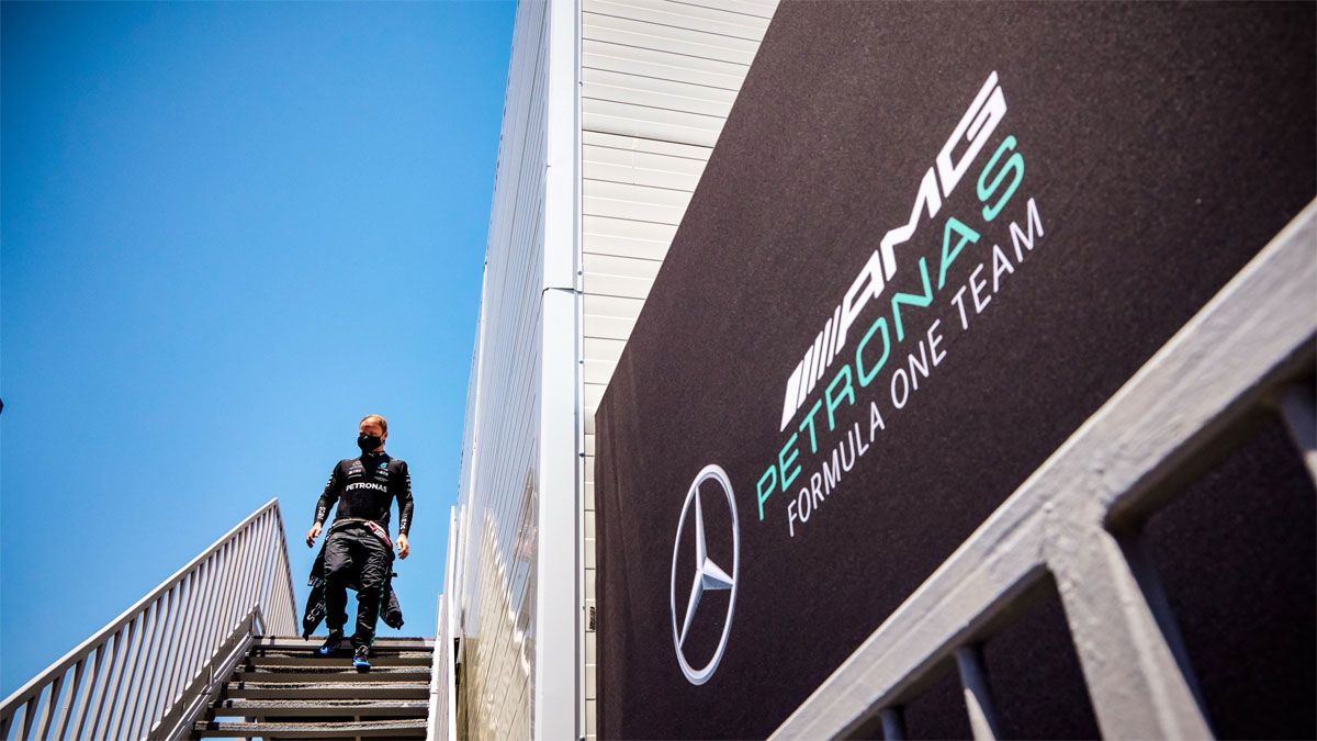 Valtteri Bottas , decepción tras decepción en Mercedes este año
