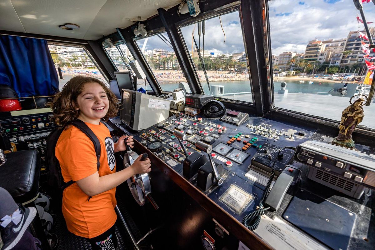 Ponerse "a los mandos" de la nave ha sido una de las experiencias que más han gustado a los visitantes.