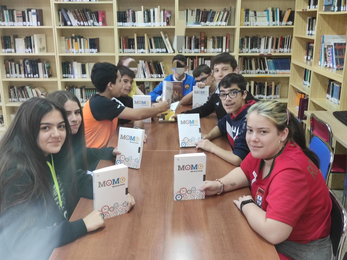 Participantes de este curso en el Club de Lectura del IES Maestro Haedo.