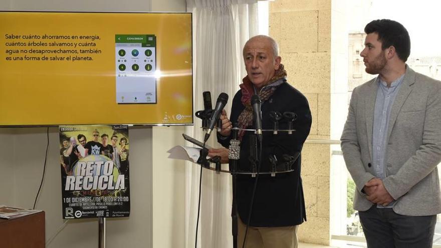 Roque Ortiz y Alejandro Carbonell presentaron ayer la aplicación y el evento del viernes.