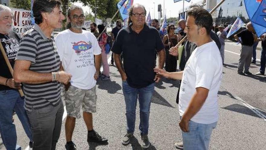 Podemos se solidariza con los trabajadores de Vauste acampados