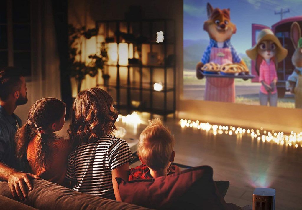 Convierte tu casa en una sala de cine estas navidades con los mejores  proyectores