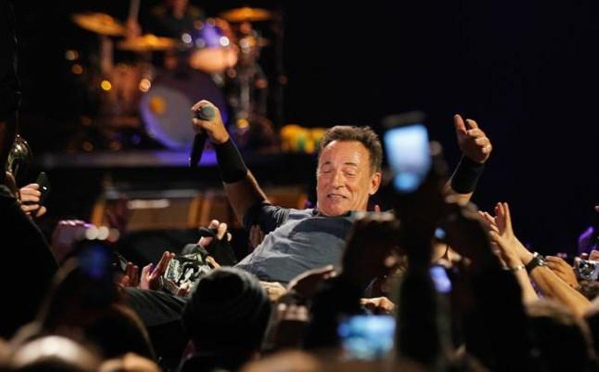 Bruce Springsteen, durant el seu concert a Santiago de Xile. Bruce Springsteen, durant el seu concert a Santiago de Xile.