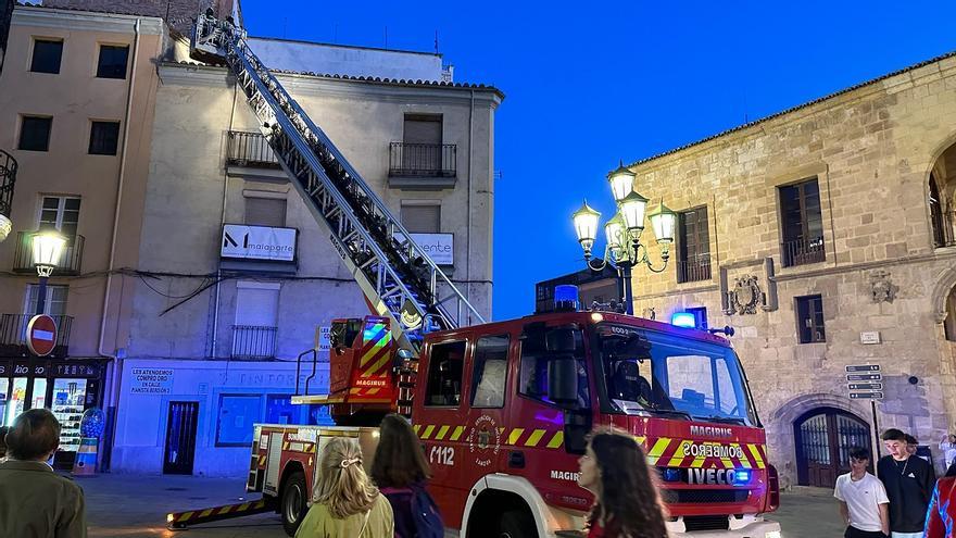 Actuación de los Bomberos de Zamora capital en la Plaza Mayor