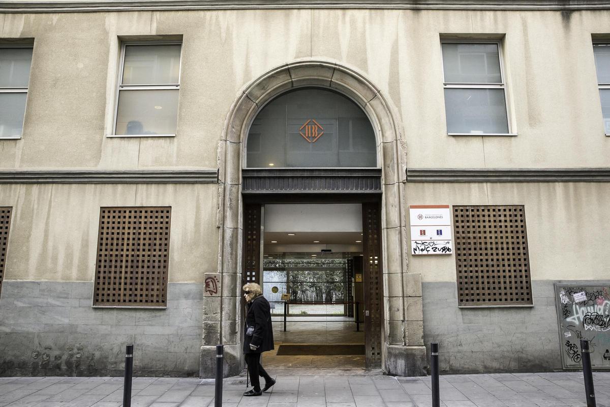 Els deutes revifen el malestar pel trencaclosques competencial després de desaparèixer el Consell Comarcal del Barcelonès Els deutes revifen el malestar pel trencaclosques competencial després de desaparèixer el Consell Comarcal del Barcelonès