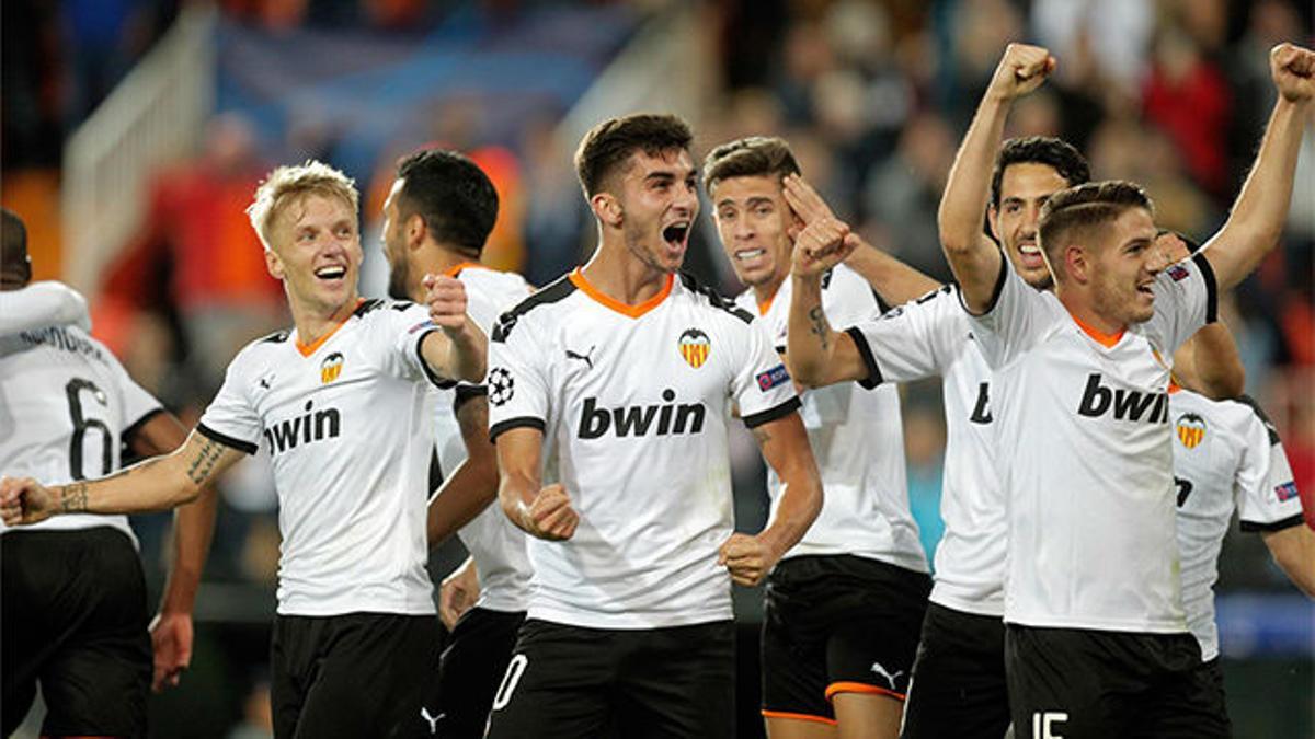 Remontada final y goleada del Valencia al Lille en Mestalla
