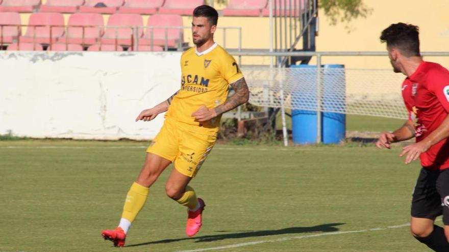 Jauregi, autor del gol del UCAM ayer, durante el choque