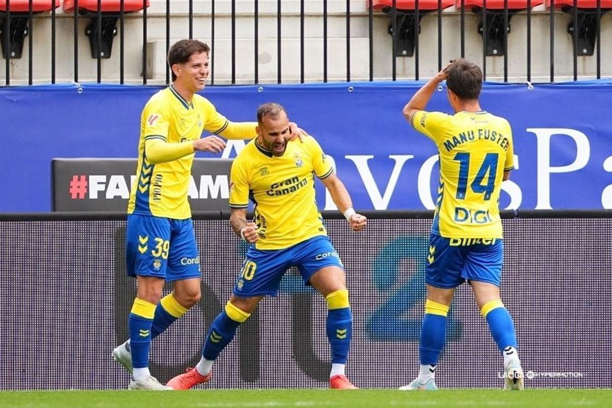 Jesé festeja el tanto amarillo, desde el punto de penalti, esta tarde en el Nacional.