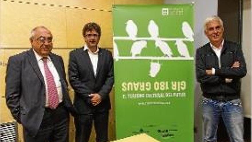 Joaquim Nadal, Carles Puigdemont i José Antonio Donaire, ahir.