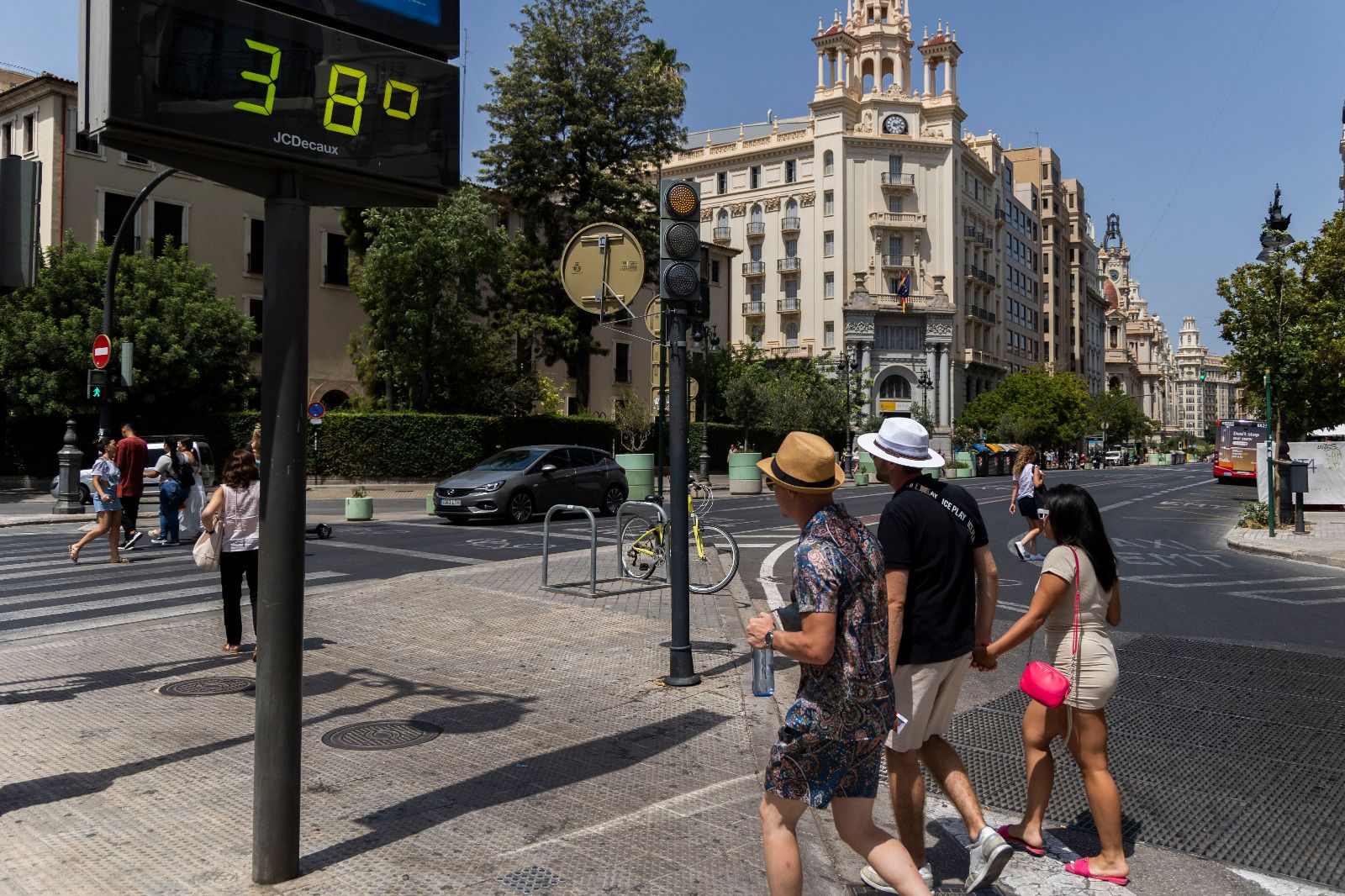 València se blinda ante el fin de semana más tórrido del verano