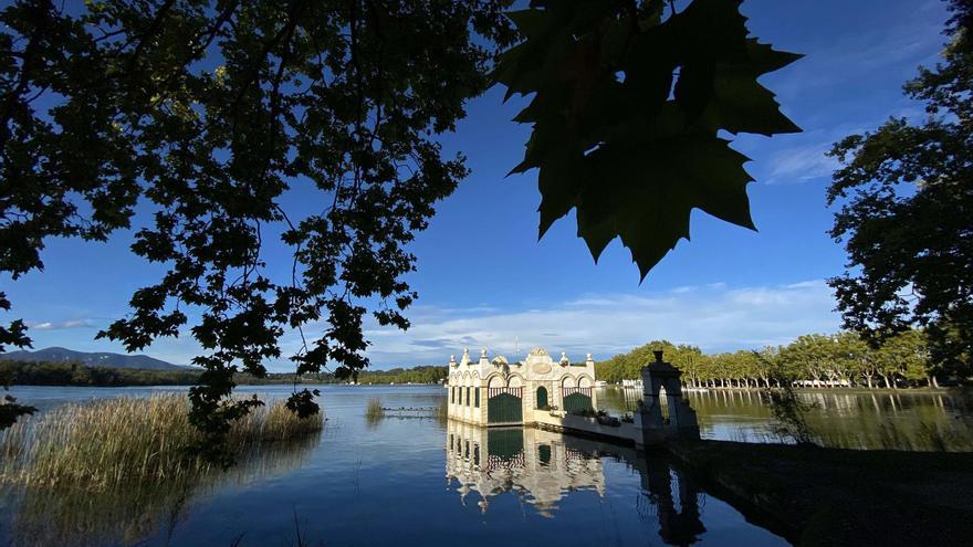 Banyoles presenta dues guies d’itineraris per les pesqueres i les llegendes locals