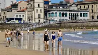 Asturias se achicharra de calor y bate el récord histórico de temperaturas en un mes de mayo: más de 34 grados en Oviedo