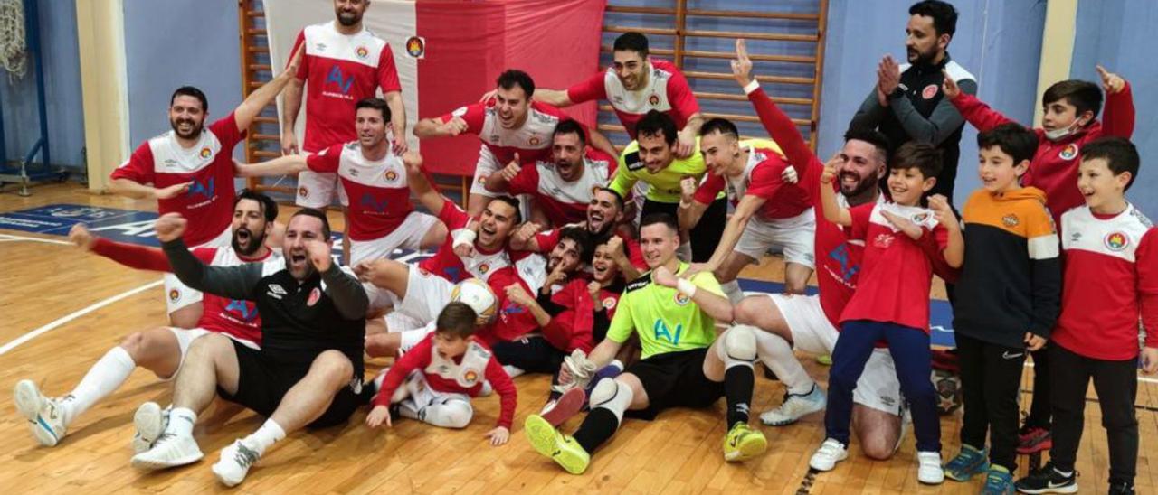 El Harinus CD Ibiza Fútbol Sala festeja su pase a la final. | HCDIFS