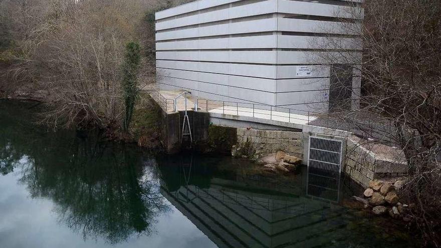 Estación de bombeo de Monte Porreiro, totalmente renovada y que duplicó su capacidad. // Rafa Vázquez