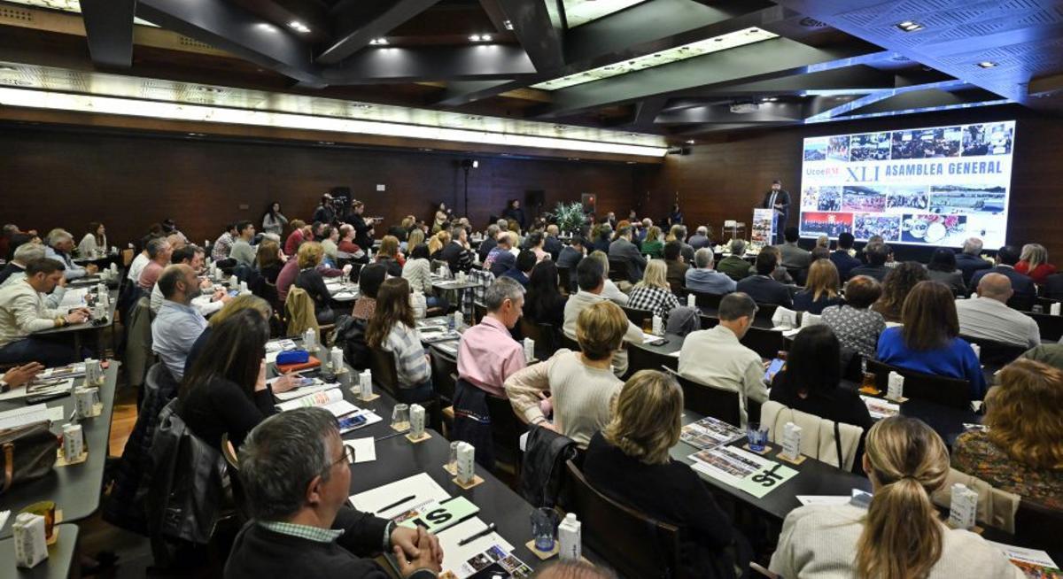 Pedreño se dirige a los asistentes.