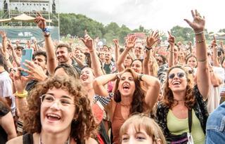 Muchos promotores para poco público: por qué tantos festivales están pinchando este verano