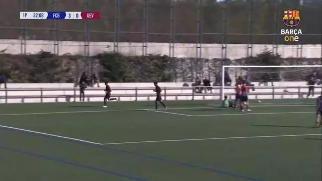 Genís Clua y su golazo de cabeza contra el Vilassar de Mar en 2025