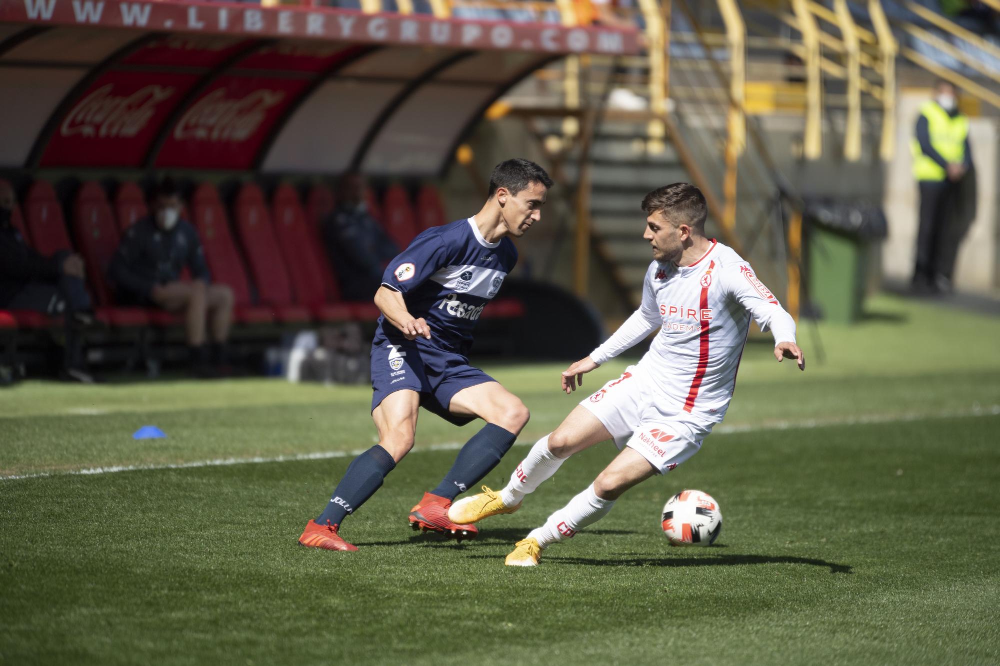 Las imágenes de los partidos de los equipos asturianos de Segunda División B