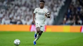 De uñas y de cráneo