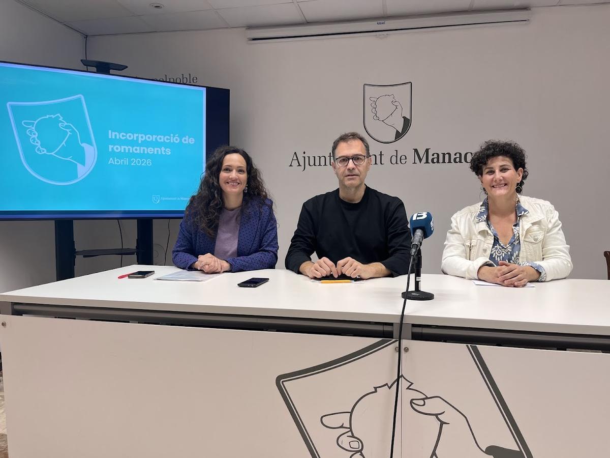 Núria Hinojosa, Miquel Oliver y Antònia Llodrà han presentado el plan de inversiones este martes.