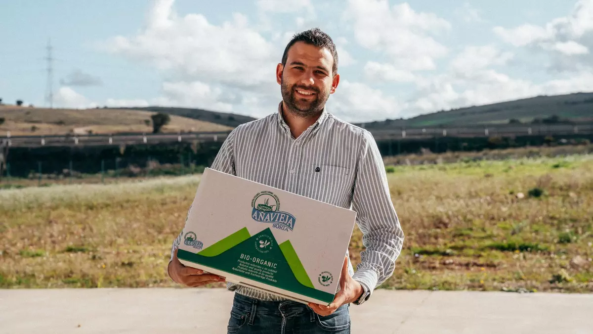 La fábrica de patatas fritas de un pueblo de Soria que nació en un año de cosecha mal pagada: "Fue un éxito rápido y rotundo"