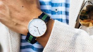 Amazon derrumba el precio de su reloj Lacoste (y otros) en sus últimas horas