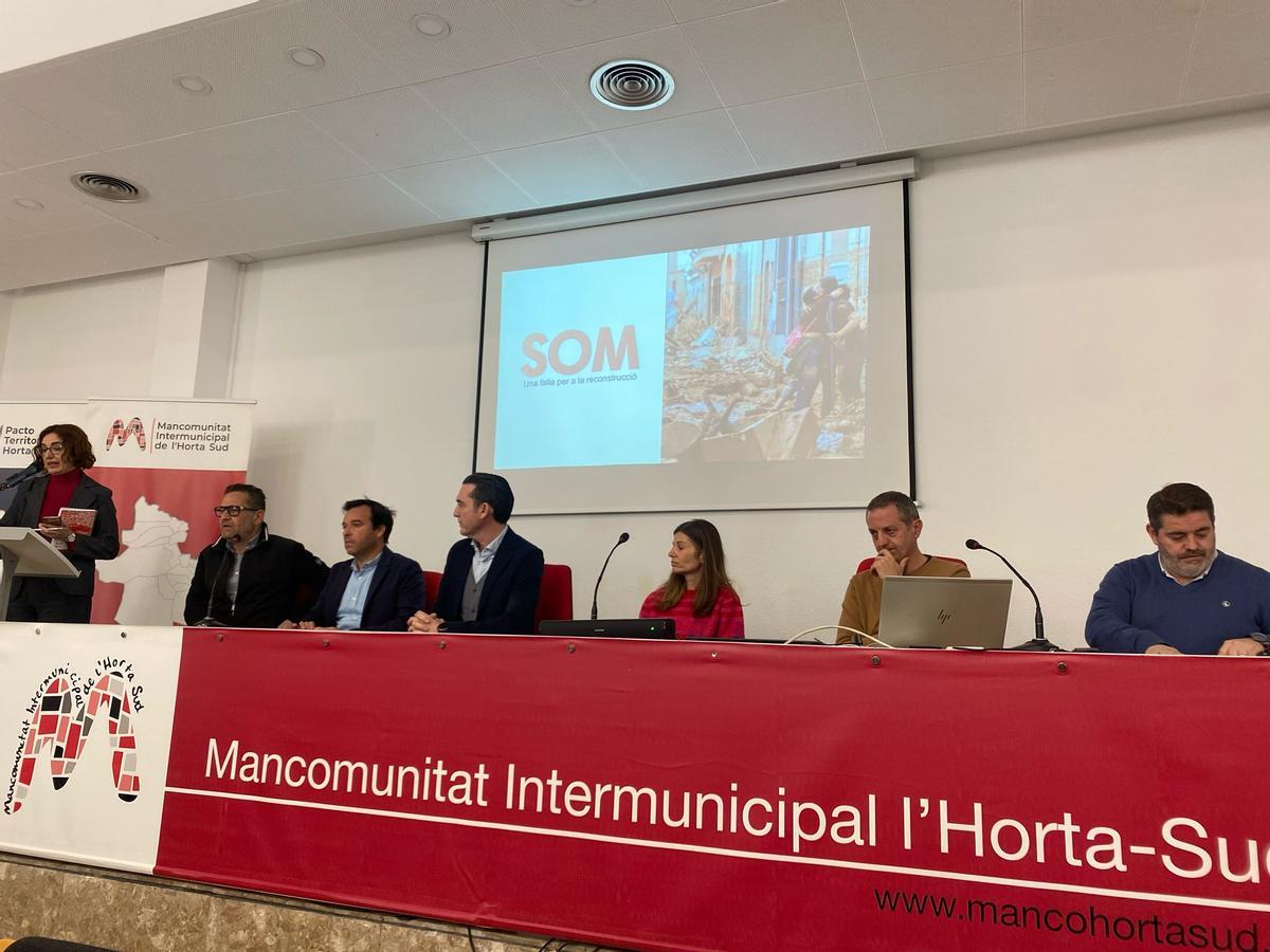 Presentación del proyecto SOM en Torrent, esta mañana.