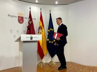 El Gobierno de la Región de Murcia y PP se lanzan contra Zapatero y Saura por el caso Plus Ultra