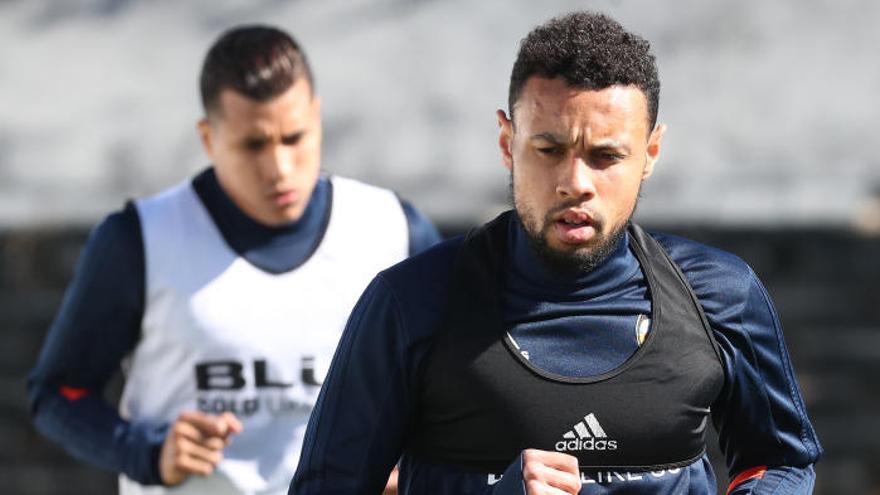 Coquelin recibe la visita del doctor Maestro