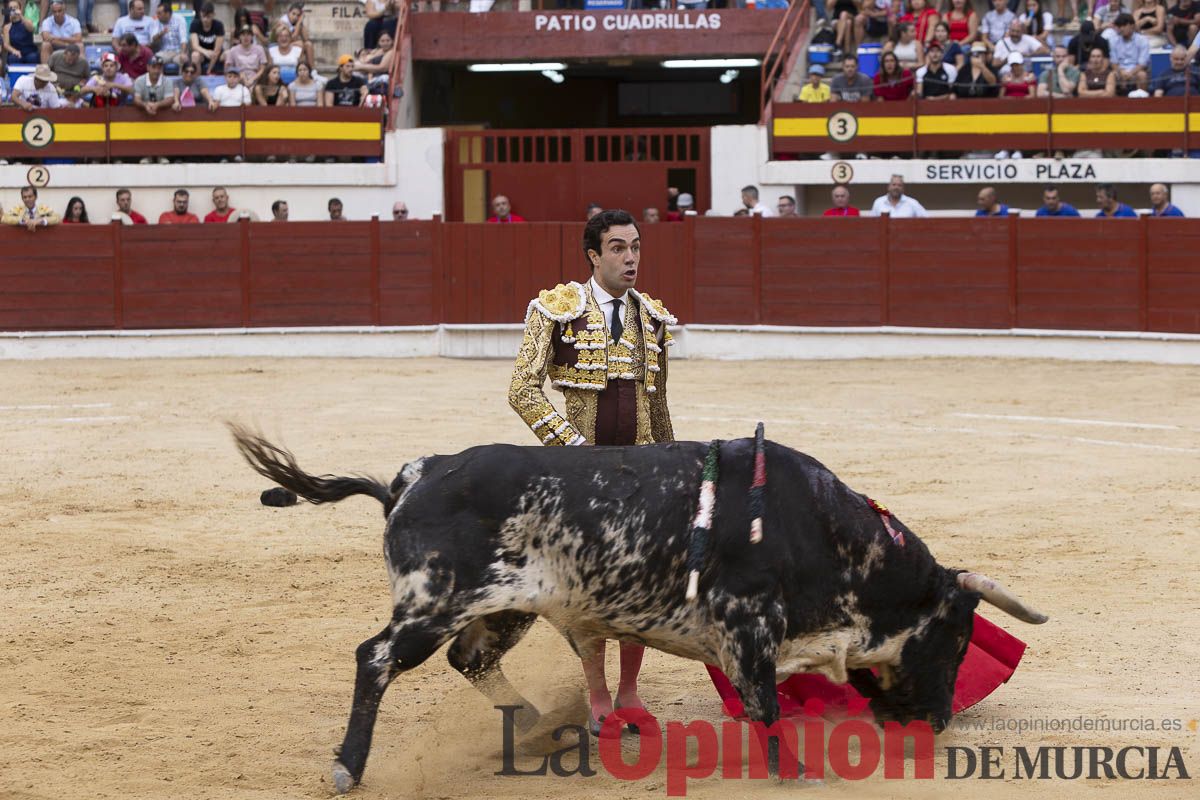 Tarde histórica en Abarán con la alternativa de José María Trigueros y el indulto de Tomás Rufo, junto a Castella salieron a hombros