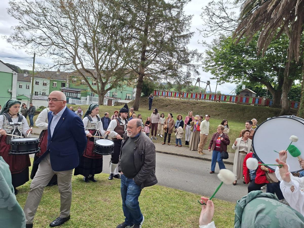 En imágenes: el colegio La Paloma de Castropol celebra su medio siglo de historia