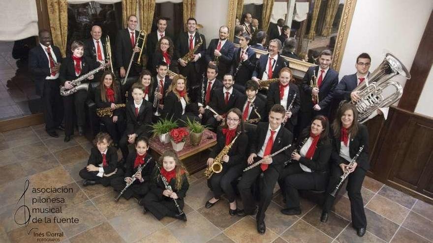 Miembros de la Asociación Piloñesa Musical de la Fuente.